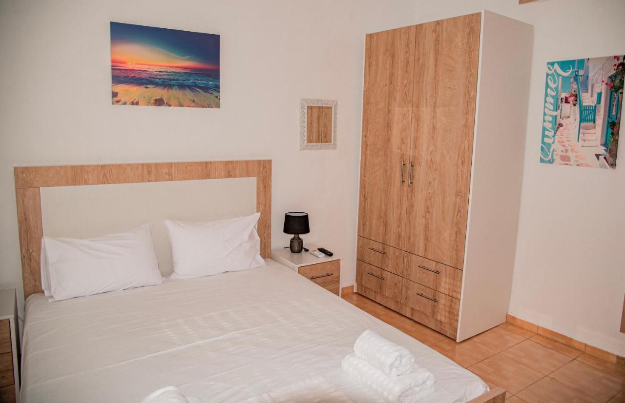 Athina Secret Apartments Adults Only Heraklion  Exterior photo