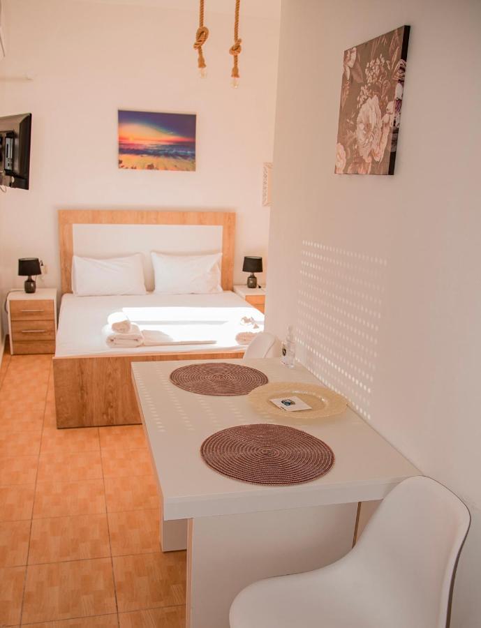 Athina Secret Apartments Adults Only Heraklion  Exterior photo